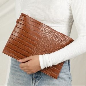 Lulu's Bags - Brand new Lulus clutch Lulu's Bags - Brand new Lulus clutch